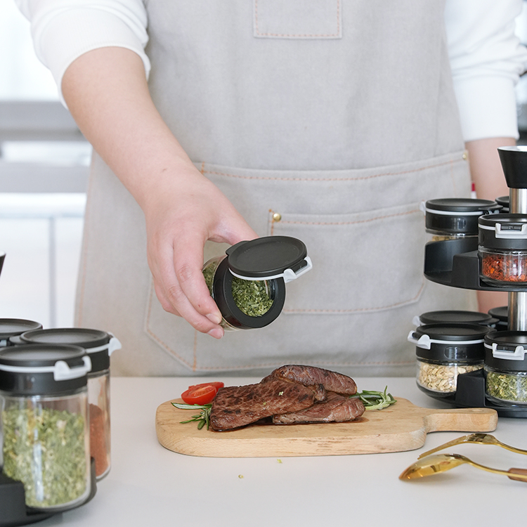 Glass Spice Jars with Labels #79352002