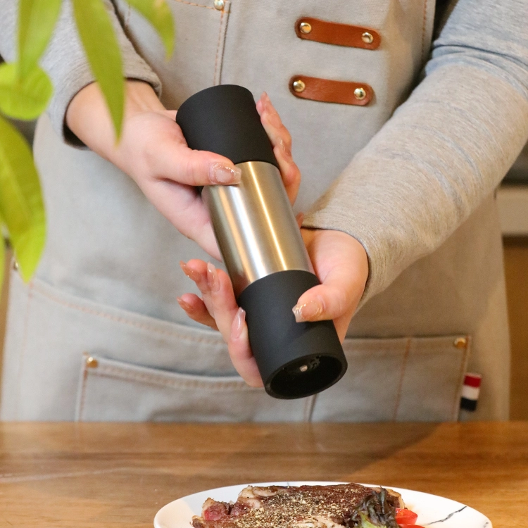 Salt Shaker with Pepper Grinder #8456002 (5)