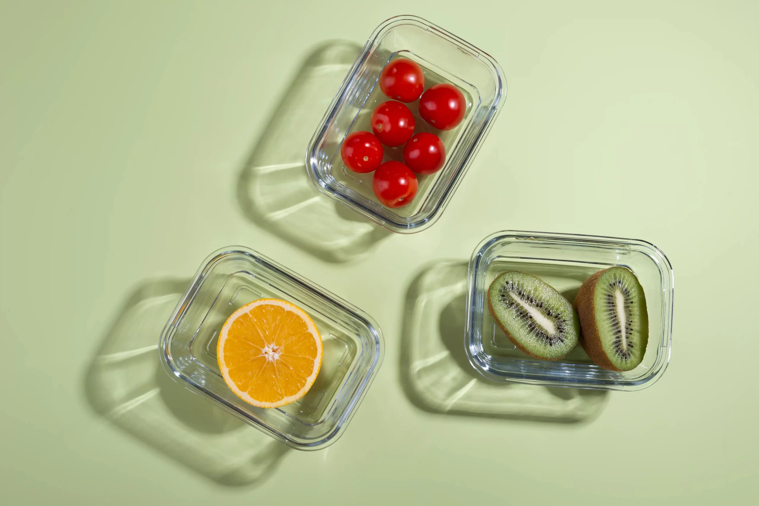 view-containers-with-food