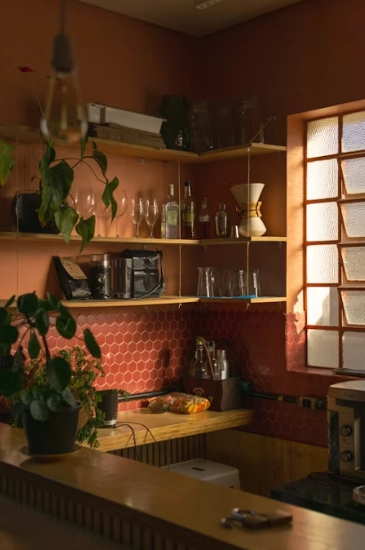 Kitchen Storage Safety 101 How Glass Containers Prevent Contamination & Spills